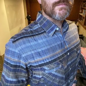 BILLY REID — Short Sleeve Button Up — LARGE